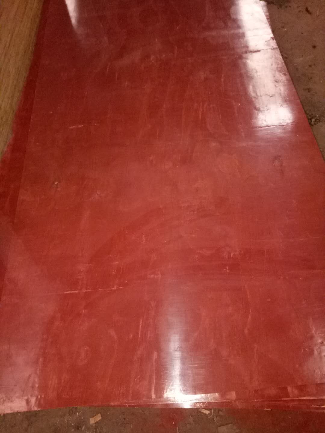 廠家直銷建筑模板，彩色瀝青專用鐵紅，色粉