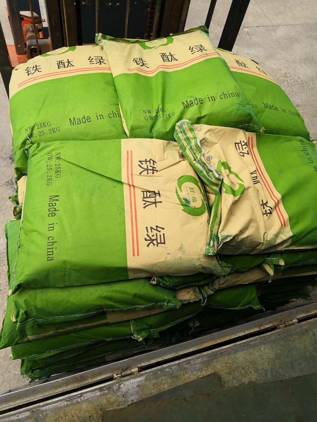 顏料綠，地坪綠，耐磨地坪，耐曬綠，氧化鐵綠，